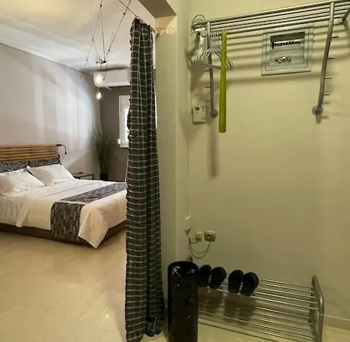 Natalie's Cozy سالونيك